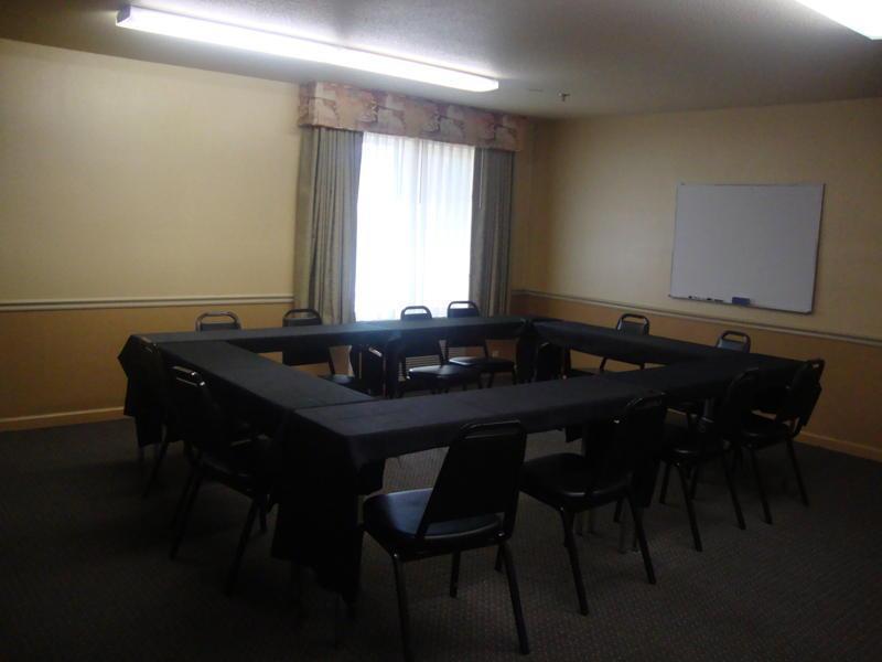 Baymont By Wyndham Manteca Hotel Facilities photo